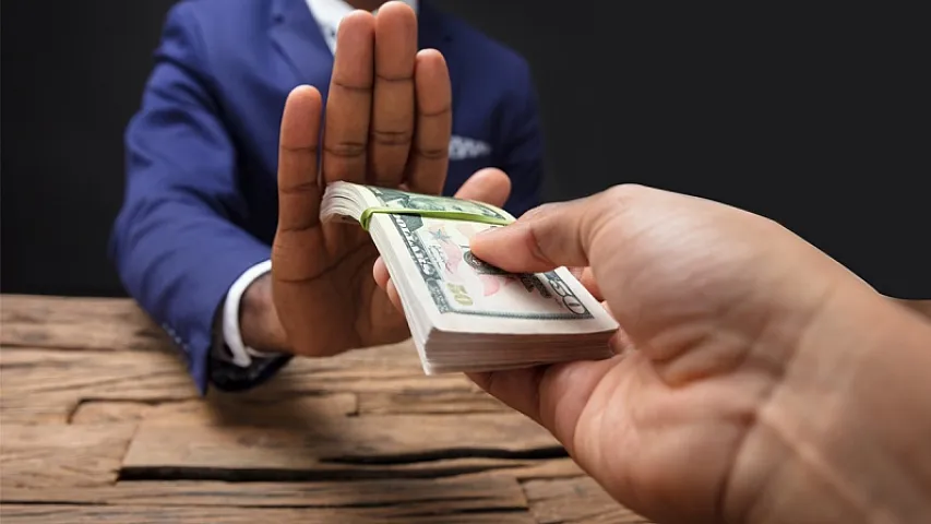 “İmkanı zəif olan şəxslərə bank sektoru tərəfindən kredit verilmir”