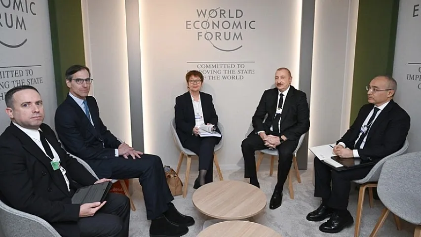 İlham Əliyev Davosda Avropa Yenidənqurma və İnkişaf Bankının prezidenti ilə görüşüb