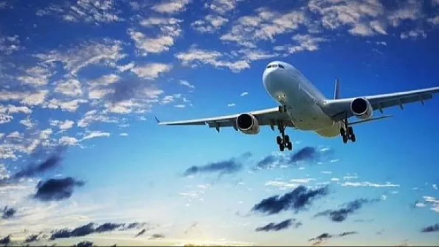 Перевозки пассажиров воздушным транспортом в Азербайджане выросли на 2,9%