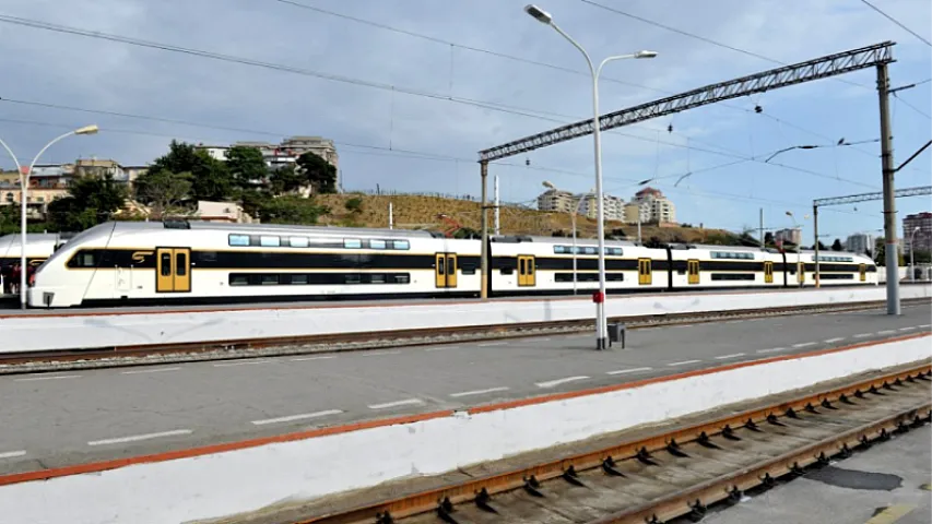 В маршрут экспресс-поездов Баку–Сумгайыт добавлены новые остановки