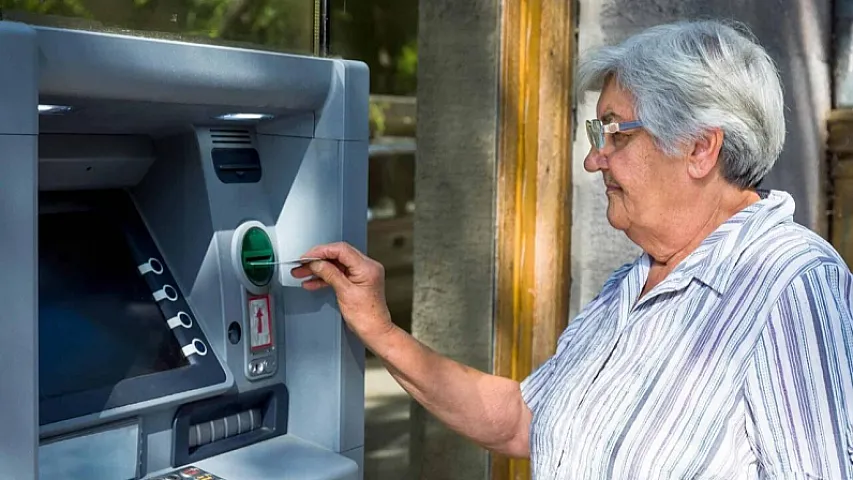 Bu pensiyalar 53 manat artırılır