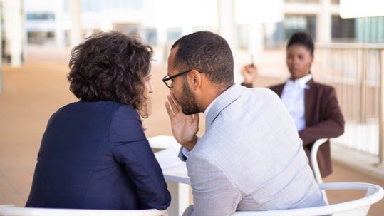 İşçilər bir-birinin maaşını bilməlidir?