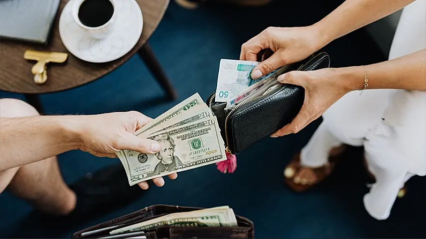 Borcu bağlamaq üçün borc götürmək: rasional addım, yoxsa riskli çıxış yolu?