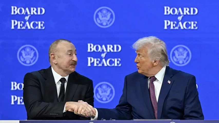 Prezident "Sülh Şurasının Nizamnaməsi"nin imzalanması mərasimində iştirakına dair videoçarx paylaşıb