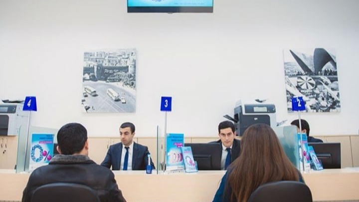 Banklar saat 5-dən sonra niyə müştəri qəbul etmir?