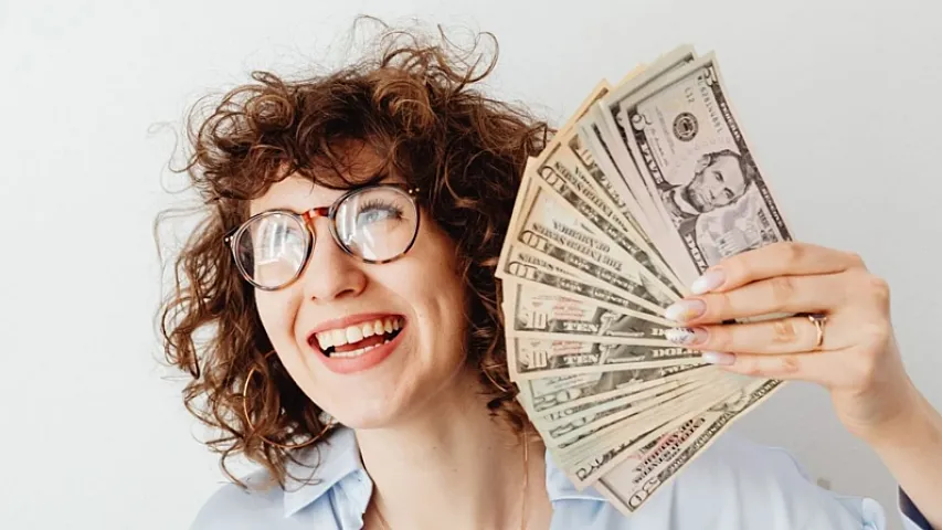 Pulu necə gəldi xərcləməyi dayandırmağın 5 əsas yolu