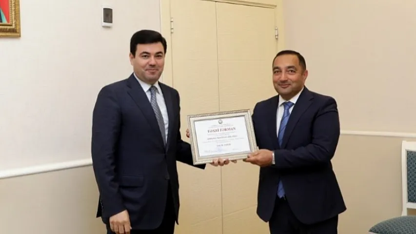 İcra başçısı bir neçə ay əvvəl təltif etdiyi müavinini işdən çıxardı