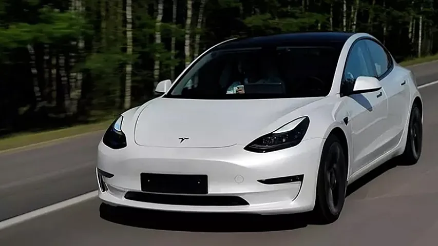 "Tesla"nın çöküşü davam edir: Dördüncü rübdə 61 faiz azalma