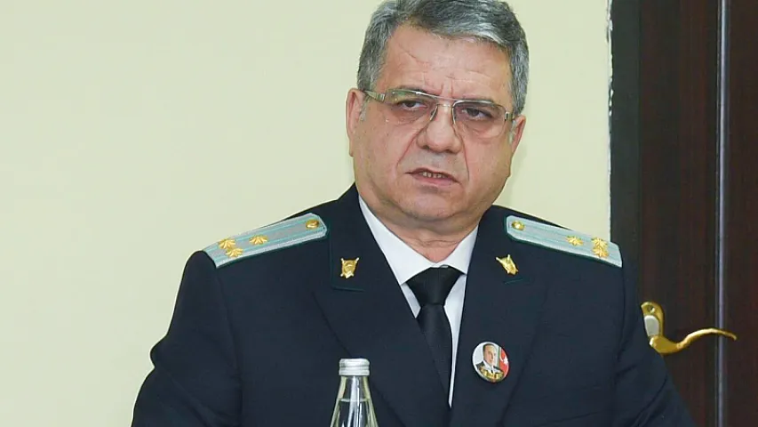 Prokuror vəzifəsindən azad olundu