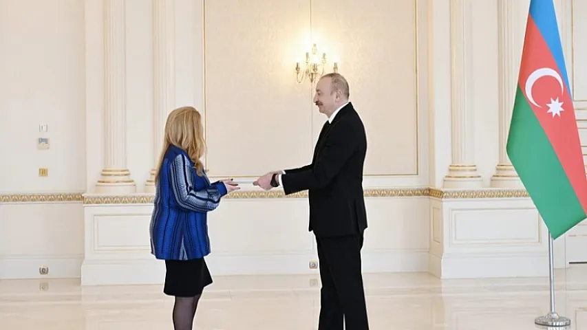 İlham Əliyev Yunanıstanın Azərbaycana yeni təyin olunmuş səfirinin etimadnaməsini qəbul edib