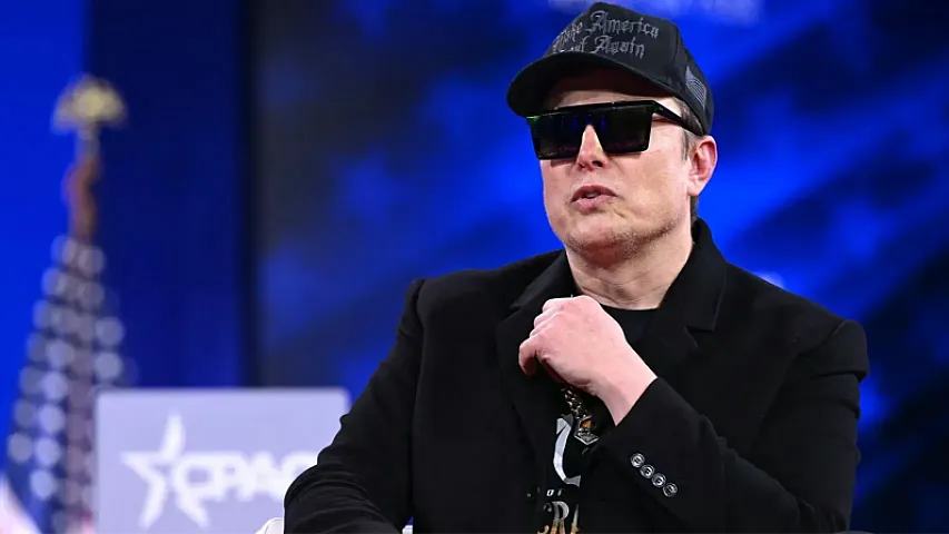 İlon Maskın şirkətləri birləşəcək?