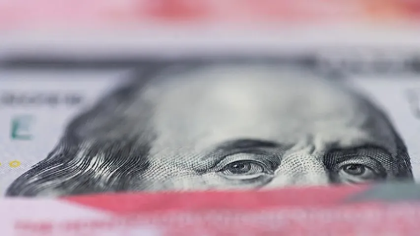 Dollar qızılın çökməsi fonunda möhkəmləndi: Bundan sonra nə olacaq?