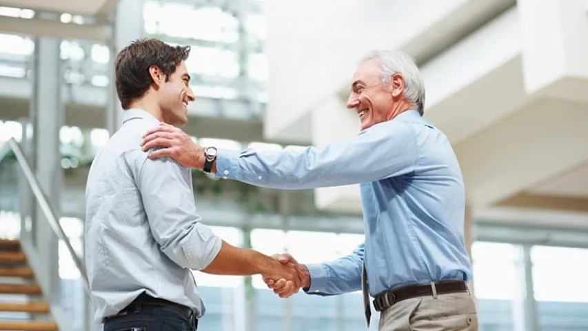 Maraqlar toqquşanda, işçi dürüst ola bilir?