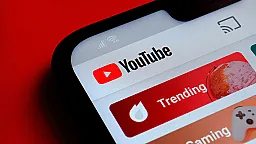 "YouTube"un illik gəliri 60 milyard dollara çatıb