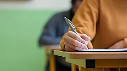 Dövlət qulluğuna qəbul imtahanının test proqramına dəyişiklik edilib