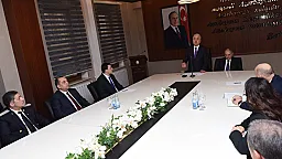 Nəsiminin yeni icra başçısı Tahir Budaqov kollektivə təqdim olunub