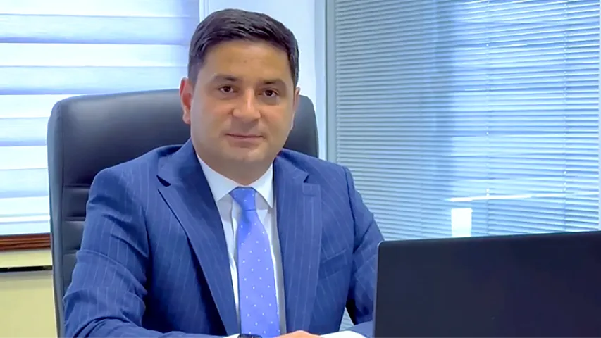 Müşavir şirkətə direktor təyin edildi