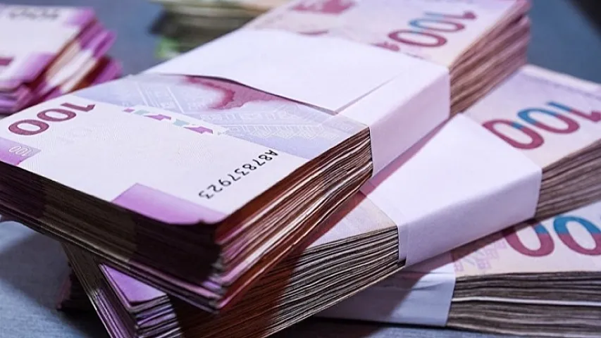 Banklardan kənarda olan nağd pul kütləsi 18 milyard manata çatıb