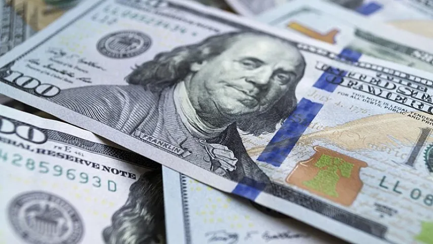Dolları sürətlə mövqelərini itirir: Nə baş verir?