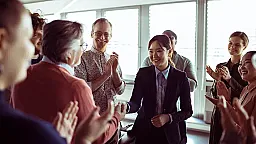 Vəzifə təklifi gələnlərin problemi: “Bəlkə də bu vəzifəyə hazır deyiləm?”