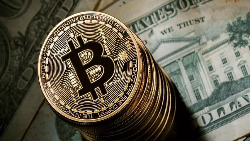 Əbu-Dabinin iki böyük fondu "Bitcoin"i artırır - 1 milyardlıq ETF mövqeyi açıqlandı