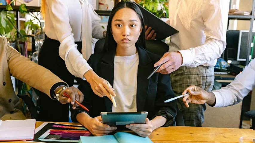 "Toksik şirkətləri kənardan da tanımaq olar"