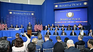 Donald Tramp Sülh Şurasının yekun qətnaməsini imzalayıb