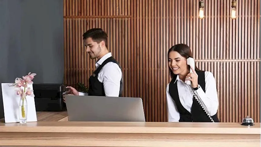 Hotel işçilərinin əməkhaqları artıb