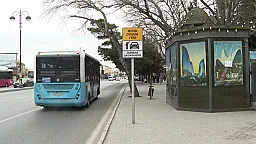 Yolların kənarlarındakı köşklər yığışdırılır?