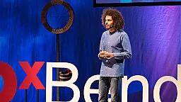 Он оставил банковскую карьеру и создал туристический стартап