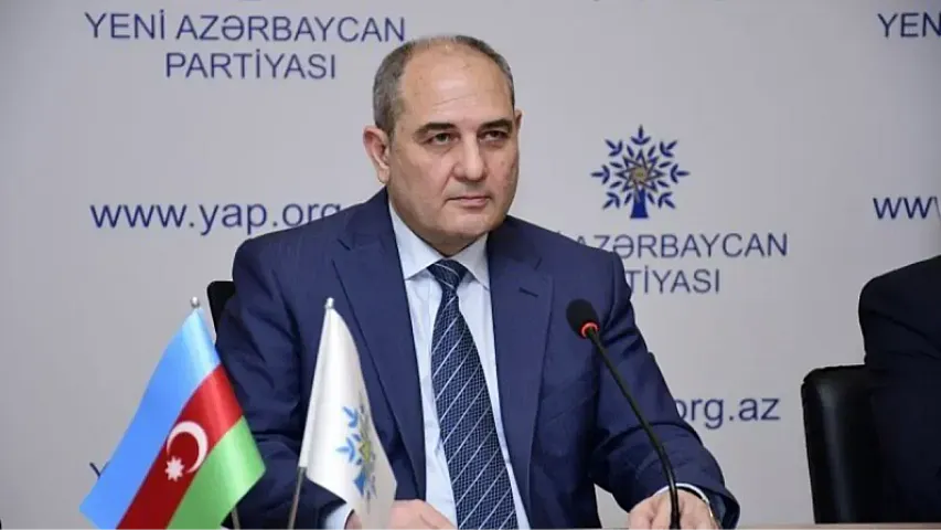 Azər Mursaqulov Tahir Budaqovun bəzi qərarlarını ləğv etdi 