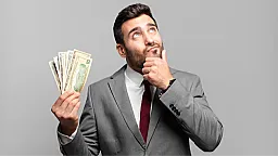 Психолог: бесцельное накопление денег может быть связано с внутренними страхами