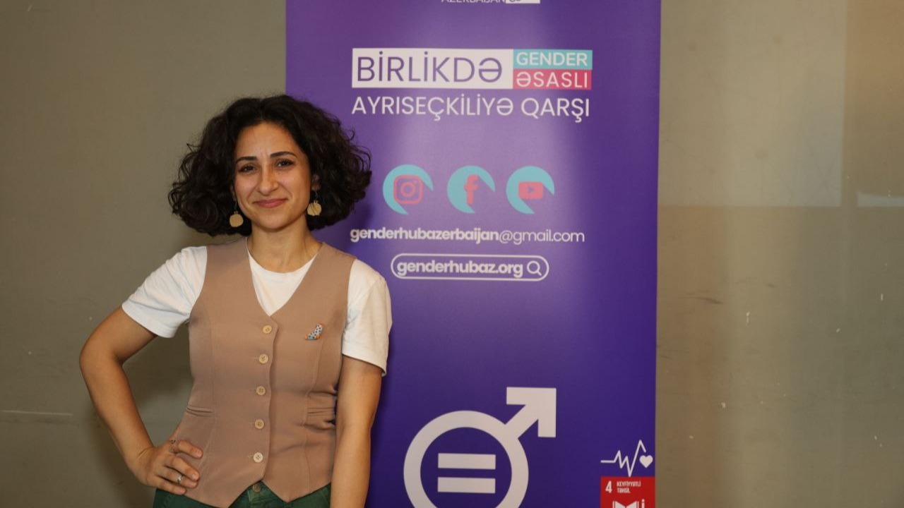 500 manatla corab brendi qurdu - 15 manata satır