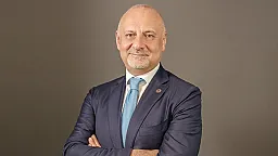 Из автомобиля советника главы «Азерсыгорта» похитили 45 тысяч манатов