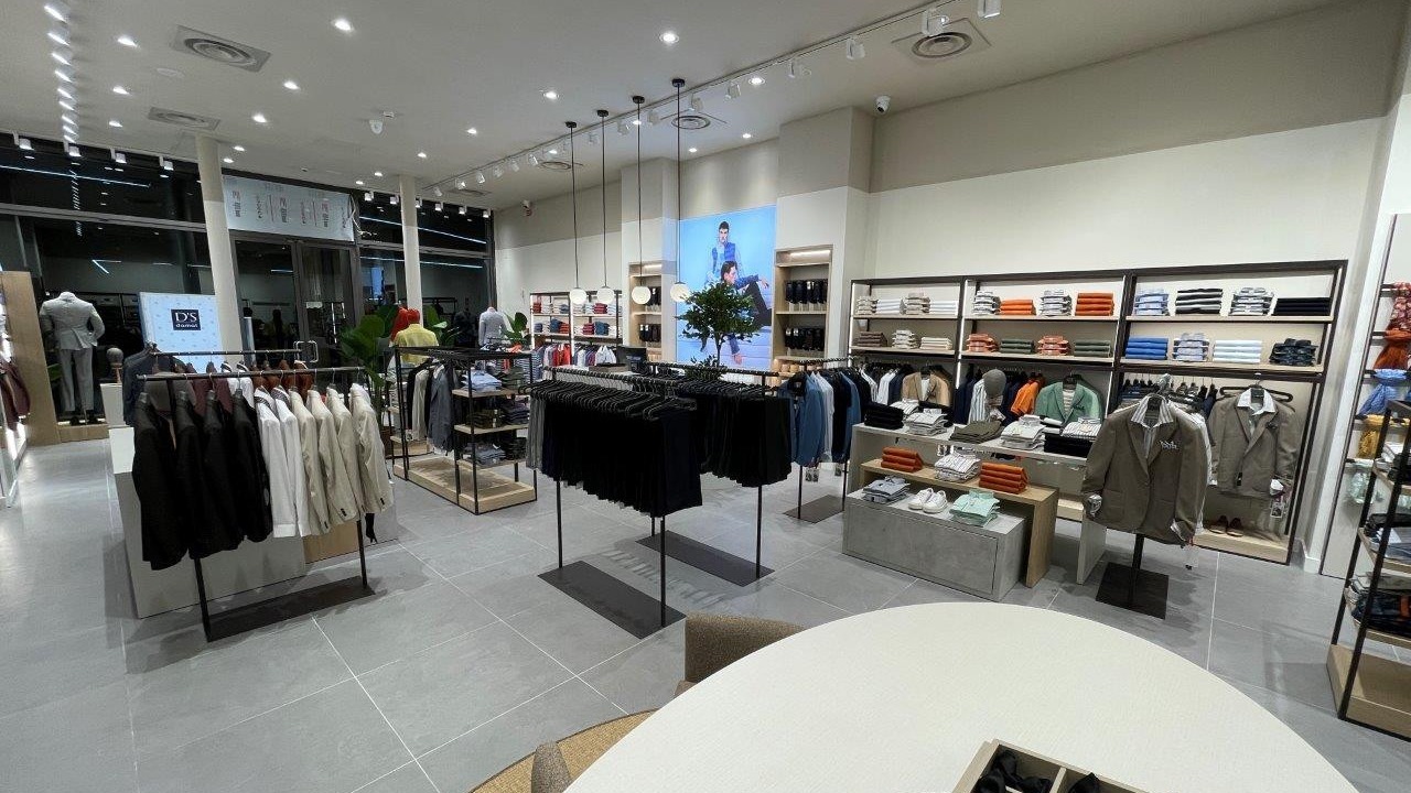 Yanaşı iki mağaza - Necə olur ki biri yaxşı qazanır, digəri yox?