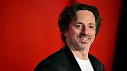 Google çoxlu sayda universitet diplomu olmayan insanları işə götürür