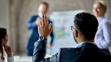 Niyə ən yaxşı ideyalarınız iclaslarda diqqətdən kənarda qalır?