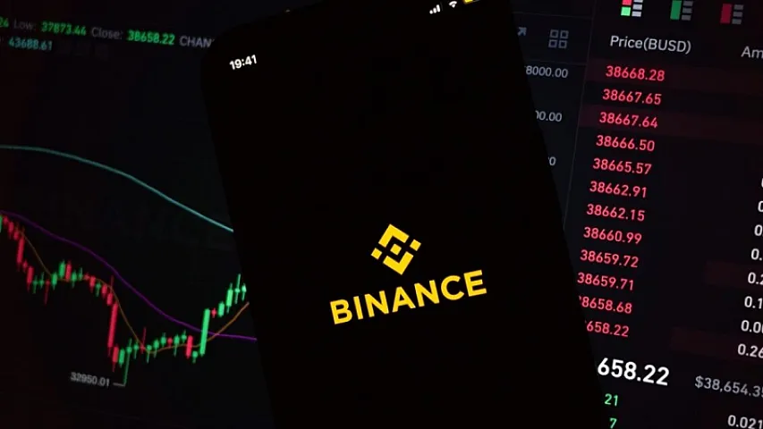"Binance" 8 kriptovalyutanı siyahıdan çıxarır - Tarix açıqlandı