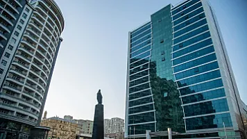 Əmək və əhalinin sosial müdafiəsi nazirinin müavinlərinin sayı artırılıb