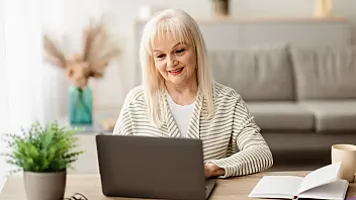 50 yaşdan yuxarı məşhurların lüks aktivləri