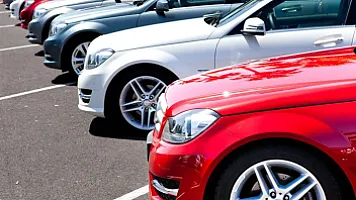 Azərbaycanda bəzi avtomobillərin idxalı vergidən azad edildi