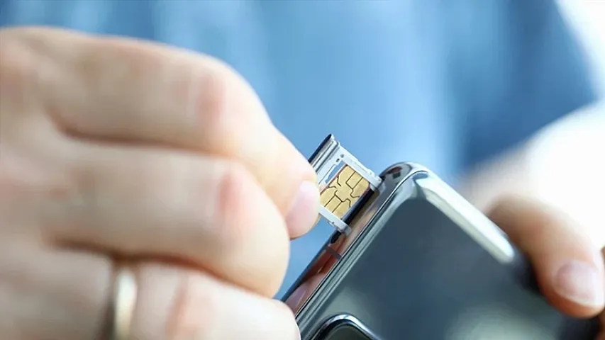 Bank hesablarını boşaldan gizli təhlükə: SIM dəyişdirmə nədir?