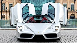Nadir "Ferrari Enzo" satışa çıxarılır - Qiyməti məlum oldu