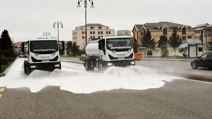 После сильных дождей в Баку проведены масштабные работы по очистке города