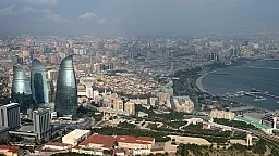 Более половины официально занятых в Азербайджане работают в столице