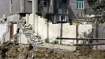 "Torpağımızı qazırlar, məhkəmənin qərarını saymırlar" - MTK və vətəndaş arasında QALMAQAL 