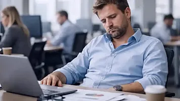 Maaş artımı iş dəyişməklə əldə olunur?