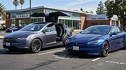 "Tesla" "Model S" və "Model X"ın istehsaldan çıxarılmasının əsl səbəbini açıqladı