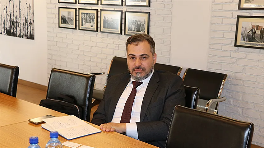 Biznesimizi qurmaq üçün işdən ayrılmalıyıq?