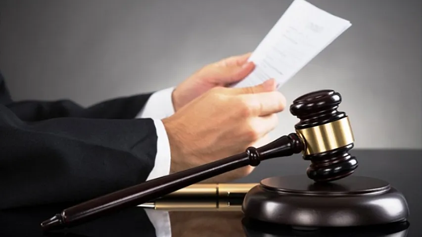 &ldquo;Tender kralı&rdquo; məhkəmə qarşısında